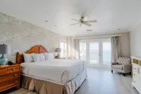 The Geneva Inn Hotel dekat Element Massage Studio