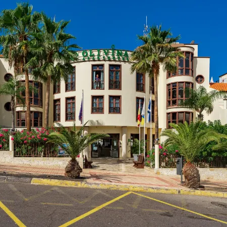 Klayman Olivina Aparthotel
