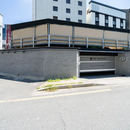 Gimhae The Van Hotel