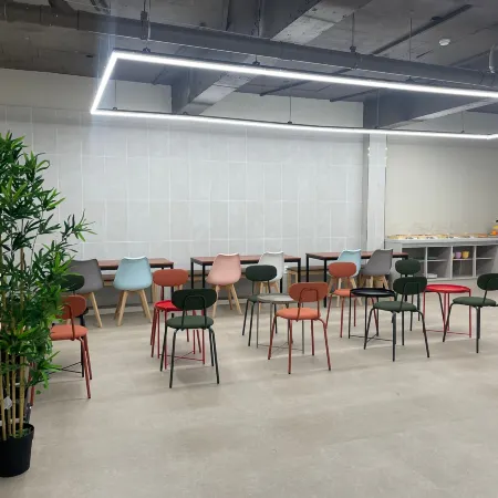 Geojedo Jangseungpo Kamrest Hotel Отели рядом с достопримечательностью «Колледж Кодже»