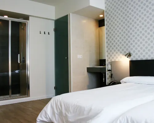 Checkin Urban Nevada Hotels near Carrefour