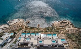 Ios Grand Pool Suites