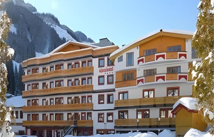 Jufa Alpenhotel Saalbach