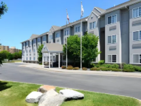 Microtel Inn & Suites by Wyndham Bloomington MSP Airport Hotels in Bloomington