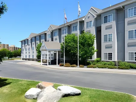 Microtel Inn & Suites by Wyndham Bloomington MSP Airport