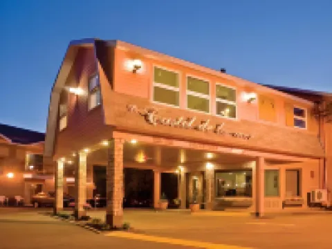 Hotel-Motel Castel de la Mer Hotels near Charlevoix Museum