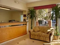 Rose Garden Inn - parking