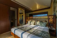 Romeo Lane the Boutique Resort, Goa Hotels in Parra