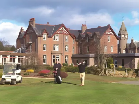 Glenesk Hotel Hotel a 