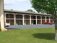 Scottish Inn and Suites Perry