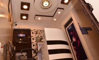 Goroomgo Comfort Hostel Charbagh Lucknow