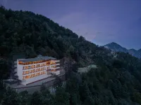 Justa Hollow Oak, Mussoorie