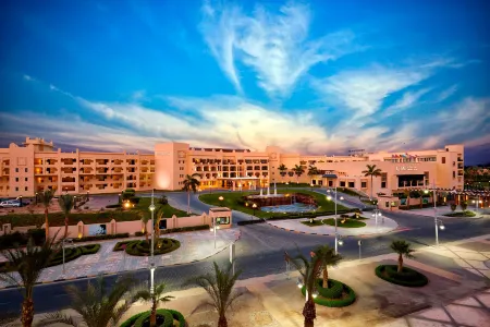 Steigenberger Aldau Beach Отели рядом с достопримечательностью «Planet Spa Hurghada Marriott Beach Resort»