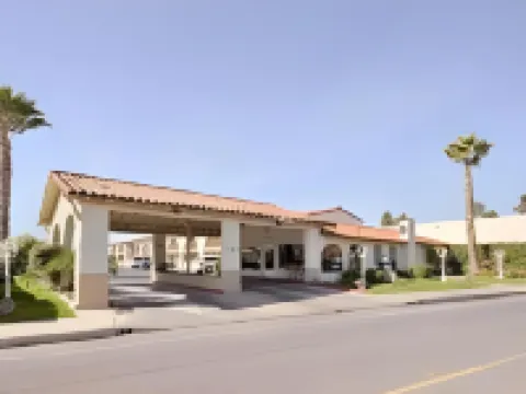 Days Inn by Wyndham Camarillo - Ventura Hotels in Camarillo