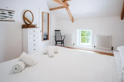 Briardene - 2 Bedroom Cottage - Oxwich Hotels in 