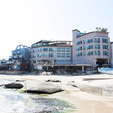 Goseong Chereville Pension