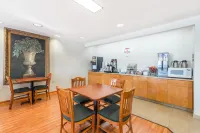 Super 8 by Wyndham Hagerstown/Halfway Area Hotels in Halfway