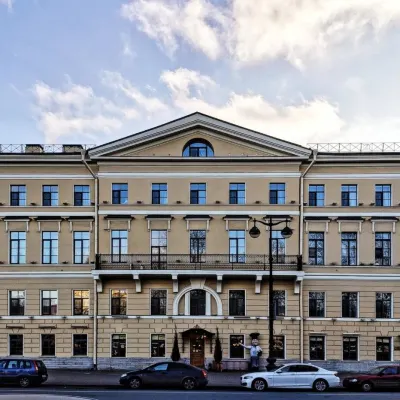 Petr Hotel Hotel berhampiran Jambatan Istana