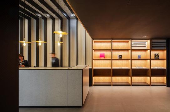 호텔 내부 전경