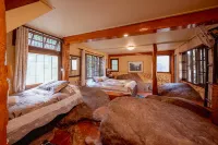 ธารทอง ลอดจ์ Tharnthong Lodge