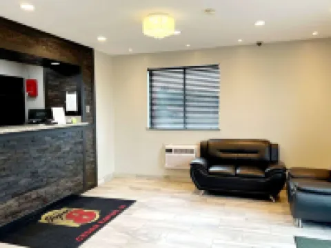 Super 8 by Wyndham Cedar Rapids シーダー・ラピッズのホテル