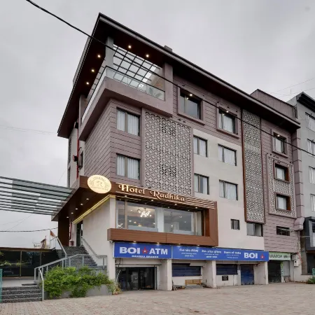 Hotel Radhika