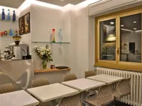 Hotel Dover Các khách sạn gần Ga Lanza