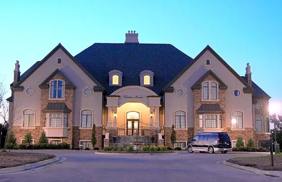 阿瓦倫城堡酒店和spa