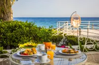 Niki Beach Hotel