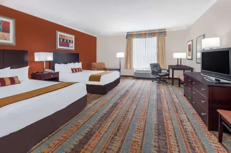 Baymont by Wyndham Henderson