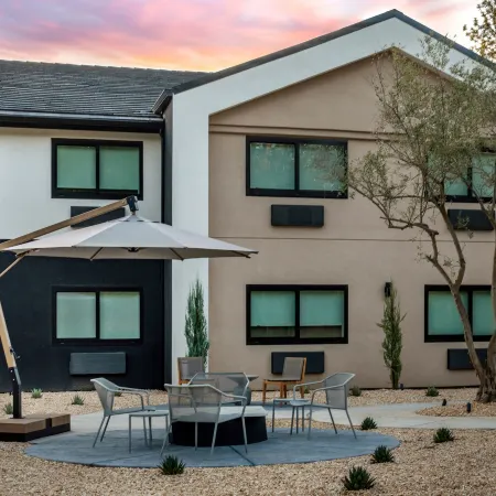 The Inelle, Oakhurst Yosemite, a Tribute Portfolio Hotel