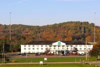 Quality Inn & Suites Bellville - Mansfield Hotels in Washington Township