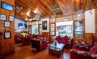 J.J Resorts