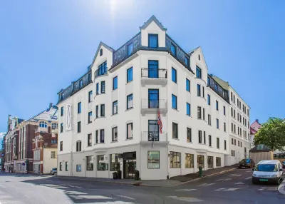 Heimen Hotel Hotels near Askøy Kulturvern og Historielag