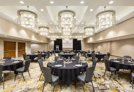 크라운 플라자 호텔 객실