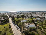 Sunrise Apartment in Villa With Private Parking and Air Conditioning فنادق في توري لابيلو