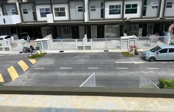 位於士毛月的3卧室獨棟房屋-1300平方米|帶4個獨立浴室