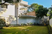 Villa Sierra Sky - Exquisite & Elegant 4 Bedroom Villa Hotels in 