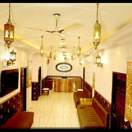 Hotel Mani