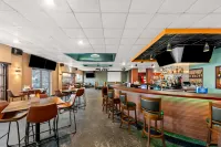 Comfort Inn & Suites Omaha Central - bar