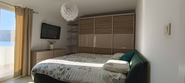 Apartments Raffaello 3-Bedroom Apartment with Shared Pool Hotéis em Kampor