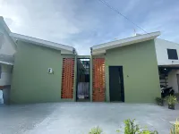 Yandira Guest House
