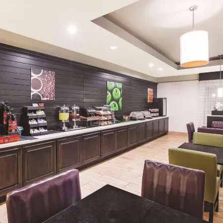 La Quinta Inn & Suites by Wyndham Beaumont West