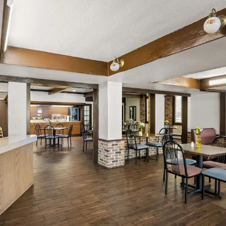 Econo Lodge Manistee