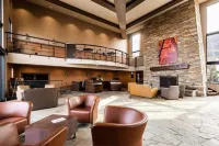 Amazing! Close to Everything! Immaculate FREE Shuttle HotTub Pool Trails!