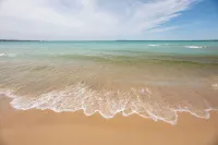 Waterfront Studio, newly renovated, A Cool Studio, Glen Arbor M22 Crystal River Spa Amira附近的飯店