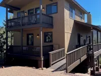 SPACIOUS High Country Lodge w/ Mnt Views! Hotels in Pine