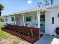 Beautiful Family Home near Fort Myers Beach/Sabibel. Pet-Friendly. Hotels near Gulfcoast Coin & Jewelry