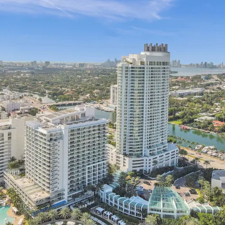 Fontainebleau III Oceanview Double Wide Balcony Full Kitchen. Washer/Dryer