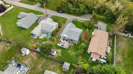 Hampton NH / North Beach / Plaice Cove <br>Luxury whole house and great yard. Отели в г. Хамптон